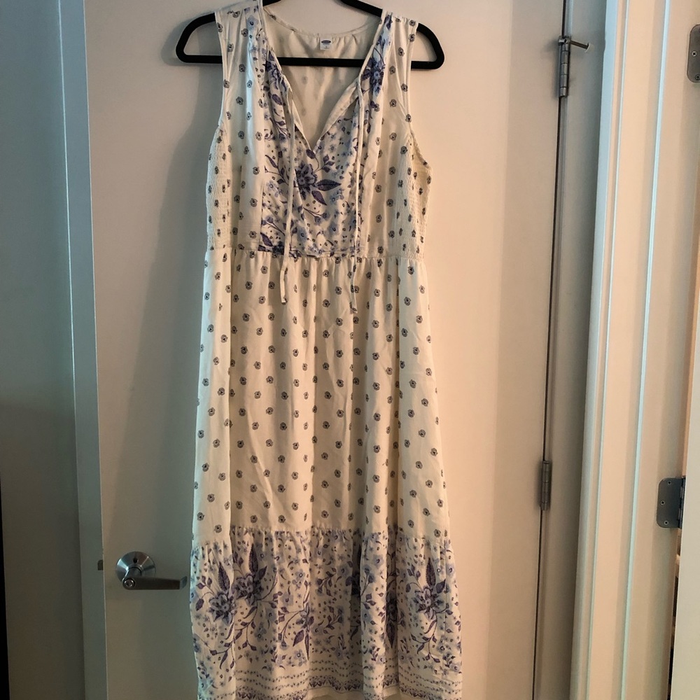 Old Navy // Blue White Sundress // L